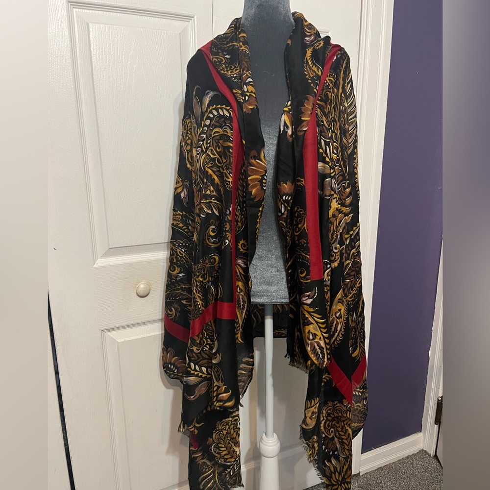 WOMEN’S LONG SCARF LIGHTWEIGHT KOLLIE MORE NWT BLACK GOLD WRAP SHAWL